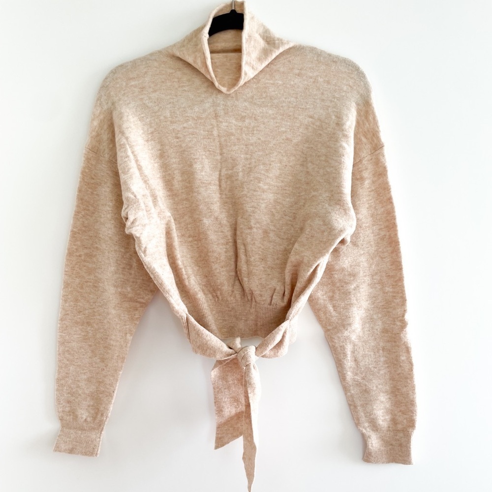 Wilfred Lorin Sweater